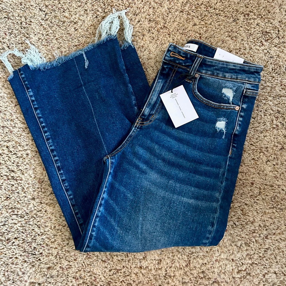 Zenana Cropped Raw Hem Jeans